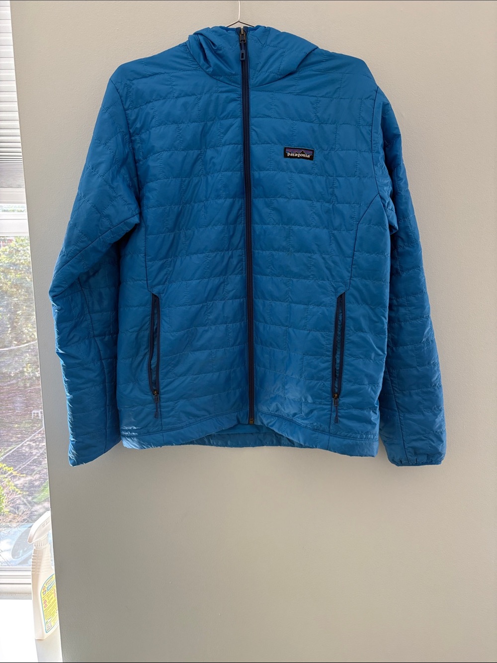 Patagonia Men’s Nanopuff Jacket with Hoodie - Size M - Great Condition!